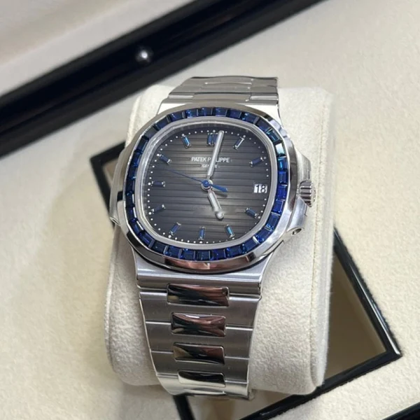 Patek Philippe Nautilus 5711111P-001 (3)