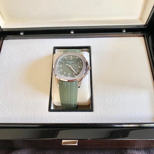 Patek Philippe Aquanaut 5168G-010 whit