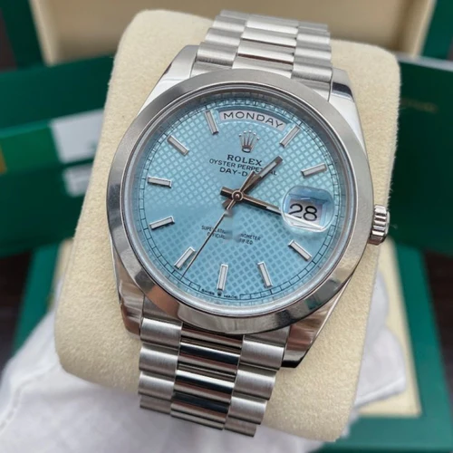 Rolex Day-Date 40 Platinum 228206 40
