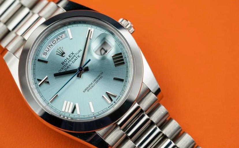 Rolex Day-Date 40MM Platinum Roman Ice Blue Dial Smooth Bezel 228206 2021 (5)
