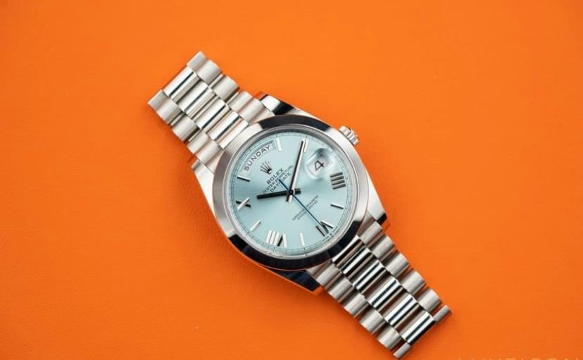 Rolex Day-Date 40MM Platinum Roman Ice Blue Dial Smooth Bezel 228206 2021 (9)