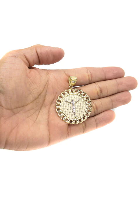 10K-Gold-Jesus-Pendant_3-5.webp