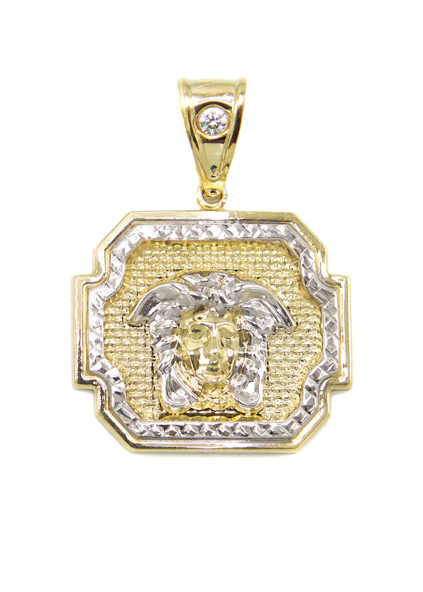 10K-Gold-Medusa-Head-Pendant-1-2.webp