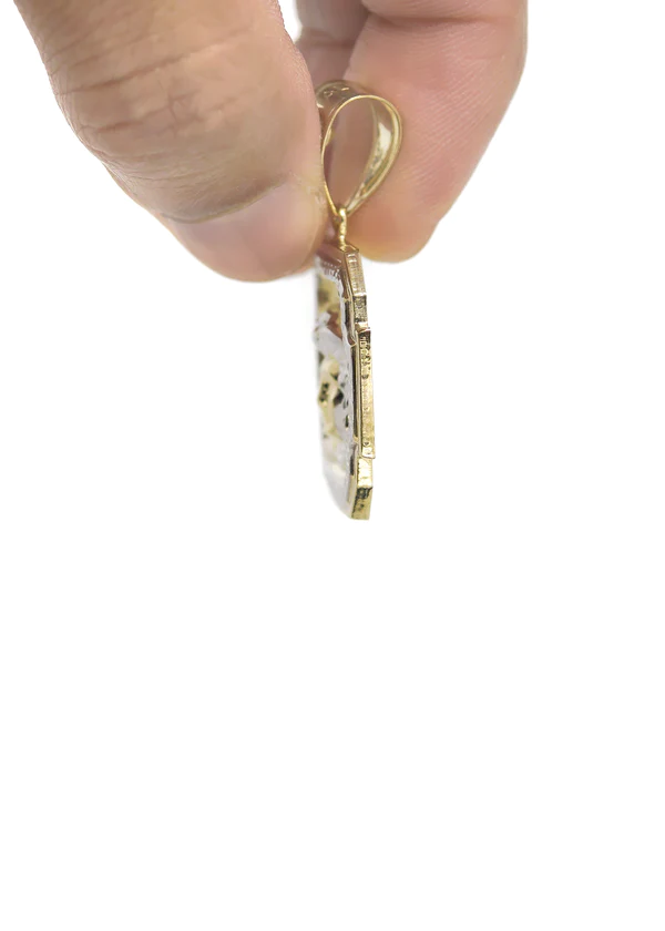 10K-Gold-Medusa-Head-Pendant-5-2.webp