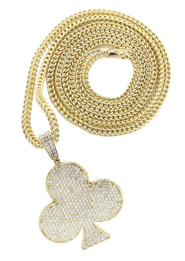 10K-Yellow-Gold-Clover-Necklace-1.webp