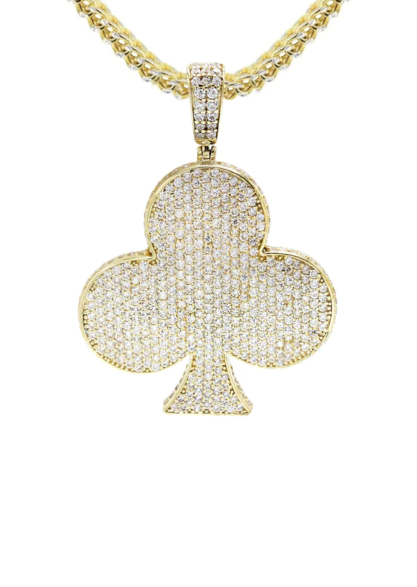 10K-Yellow-Gold-Clover-Necklace-2.webp