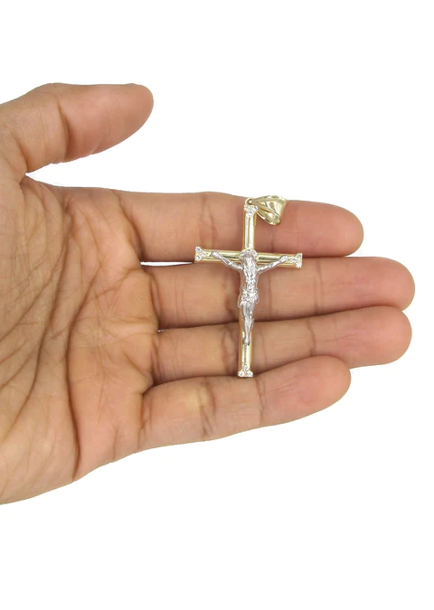 10K-Yellow-Gold-Crucifix-Cross-Necklace_5.webp