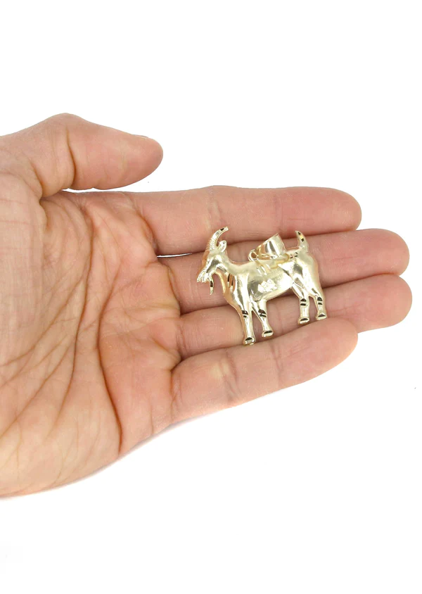 10K-Yellow-Gold-Goat-Necklace-5.webp