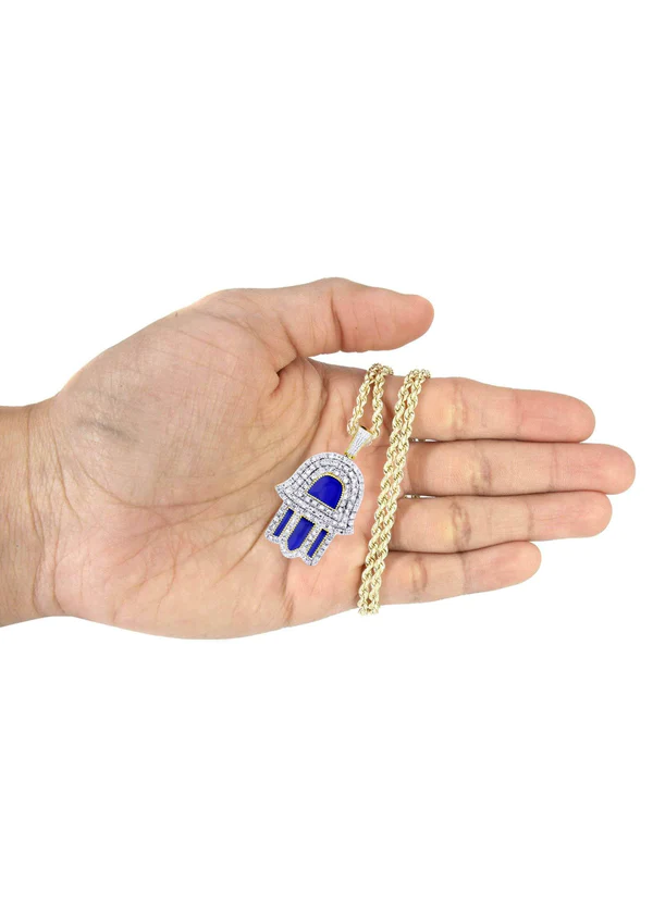 10K-Yellow-Gold-Hamsa-Diamond-Necklace-5.webp