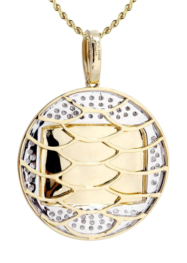 10K-Yellow-Gold-Last-Supper-Diamond-Necklace-3.webp