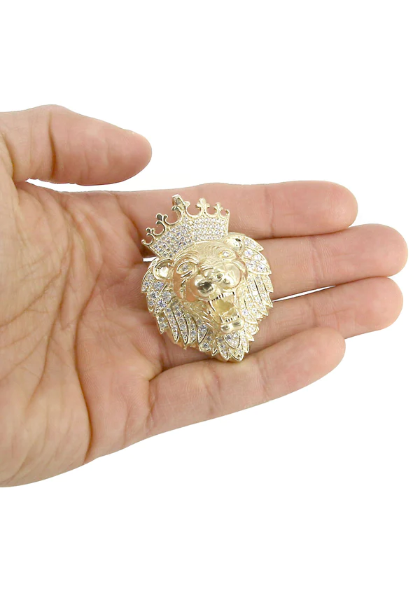 10K-Yellow-Gold-Lion-Head-Necklace-5-6.webp