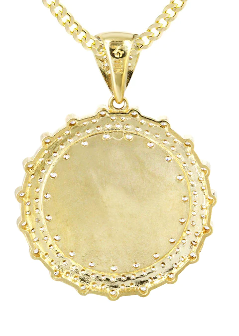 10K-Yellow-Gold-Round-Crucifix-Necklace_3.webp