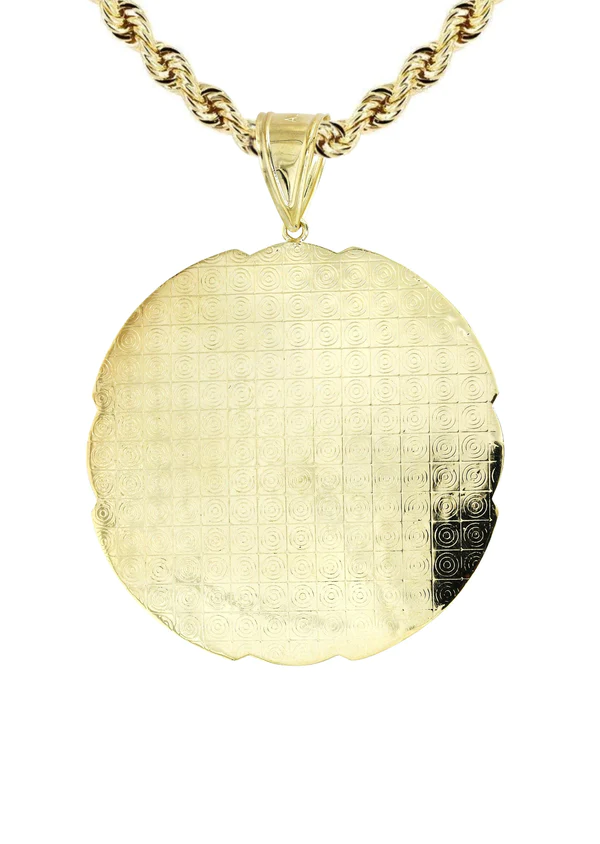 10K-Yellow-Gold-Round-Last-Supper-Necklace-3-1.webp