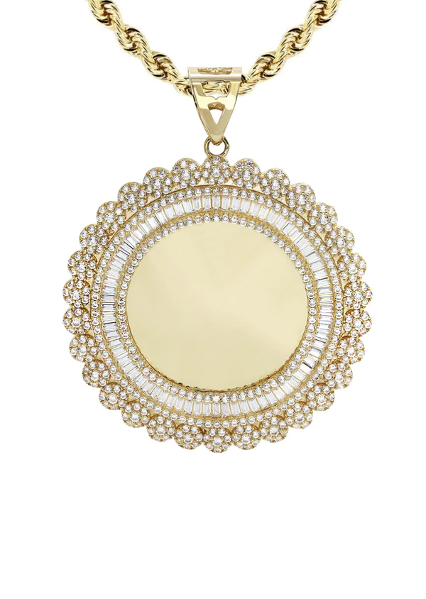 10K-Yellow-Gold-Round-Picture-Necklace-2-1.webp