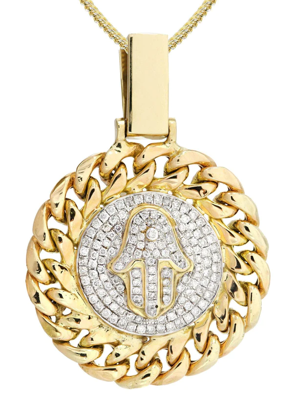 14-Yellow-Gold-Hamsa-Diamond-Necklace-2.webp