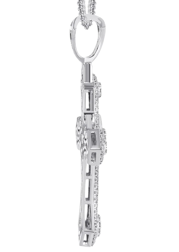 14K-White-Gold-Diamond-Cross-Necklace-4-9.webp