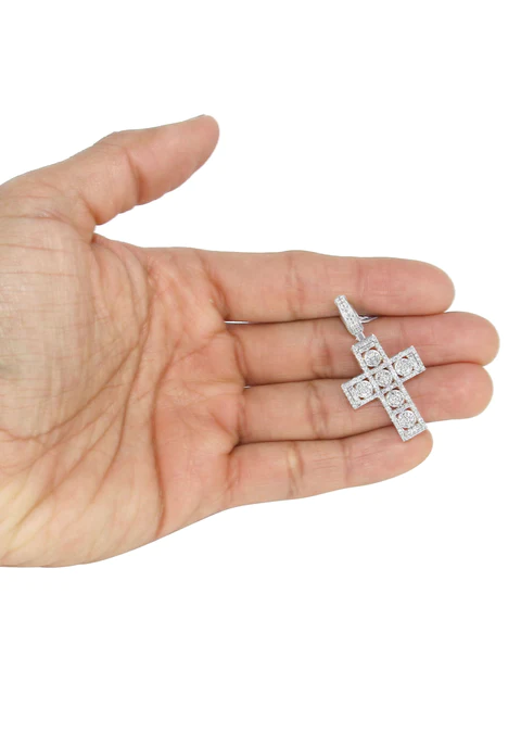 14K-White-Gold-Diamond-Cross-Necklace-5-17.webp