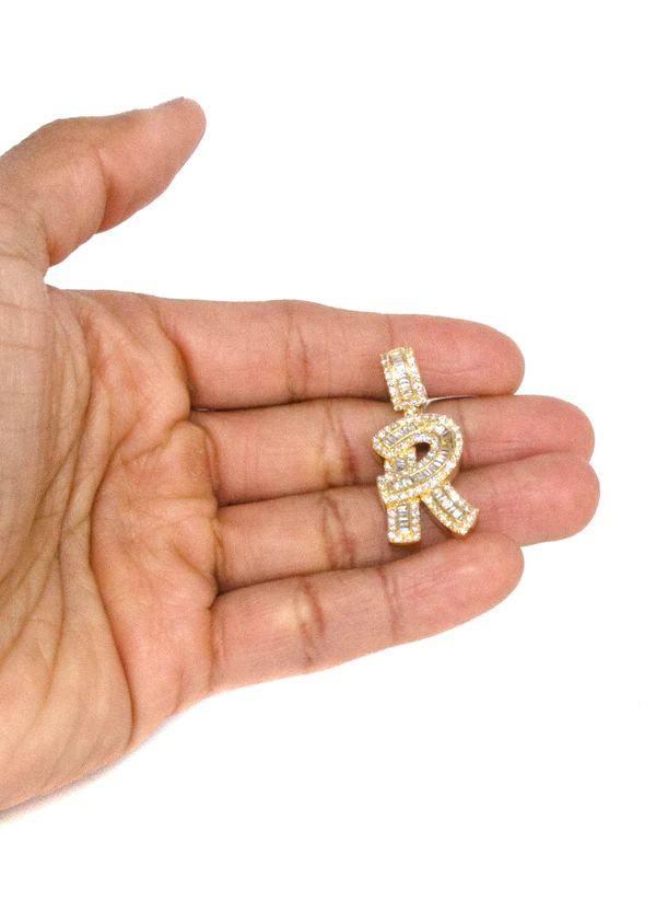 14K-Yellow-Gold-Letter-R-Baguette-Diamond-Necklace-4.webp