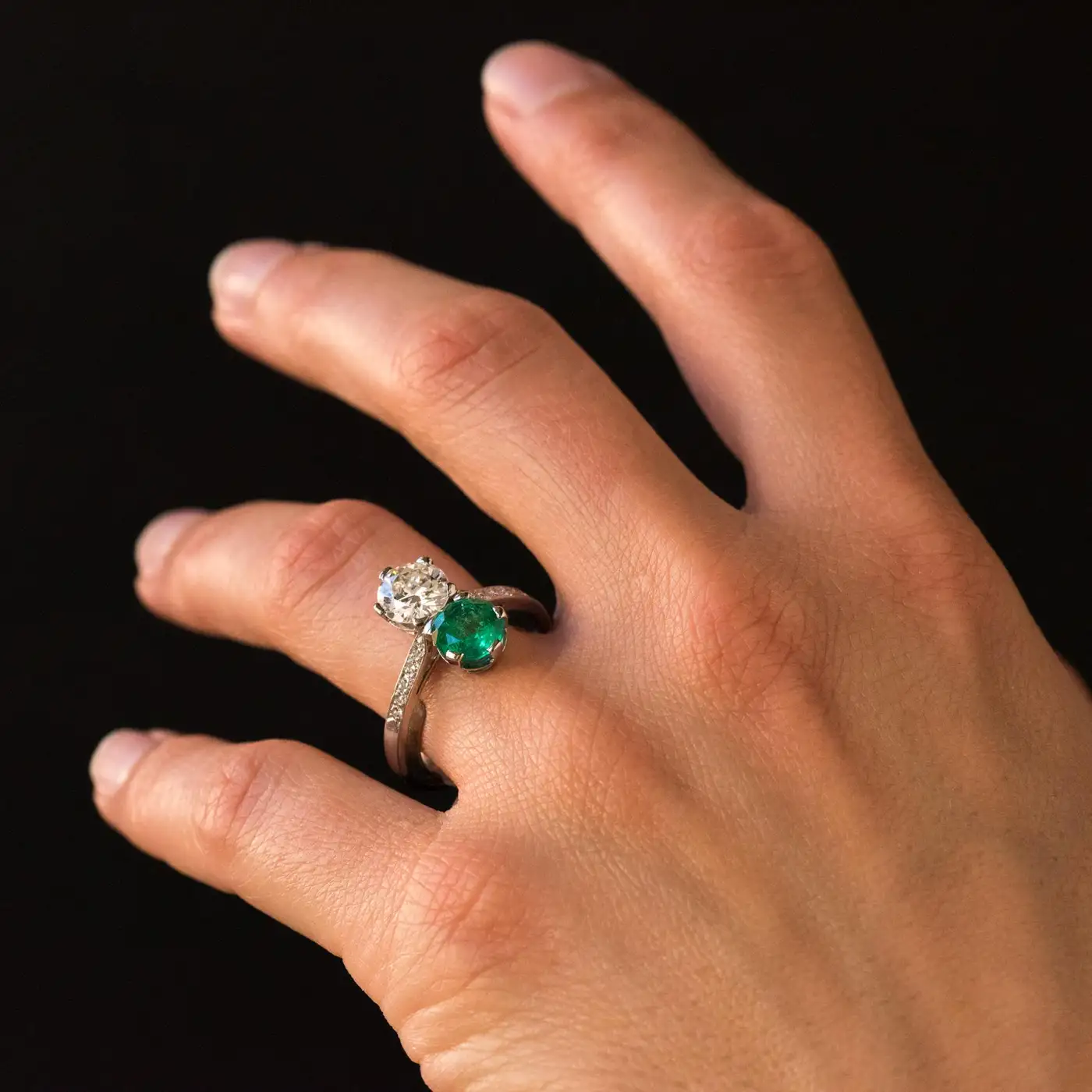 1930s-French-Platinum-Art-Deco-Emerald-Diamond-You-and-Me-Ring-15.webp