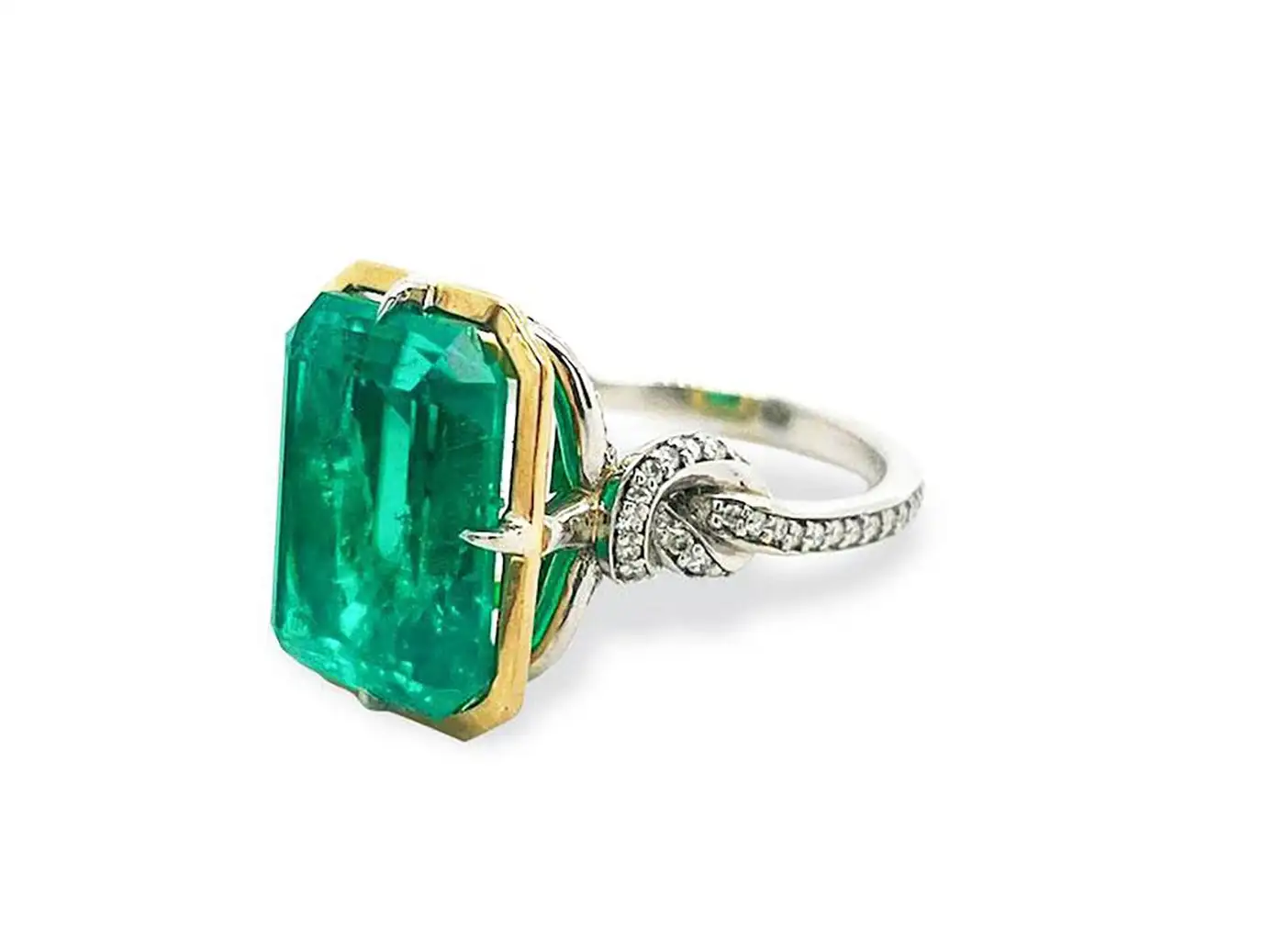 3ct-Emerald-in-Forget-Me-Knot-Ring-Platinum-and-22ct-Yellow-Gold-6.webp