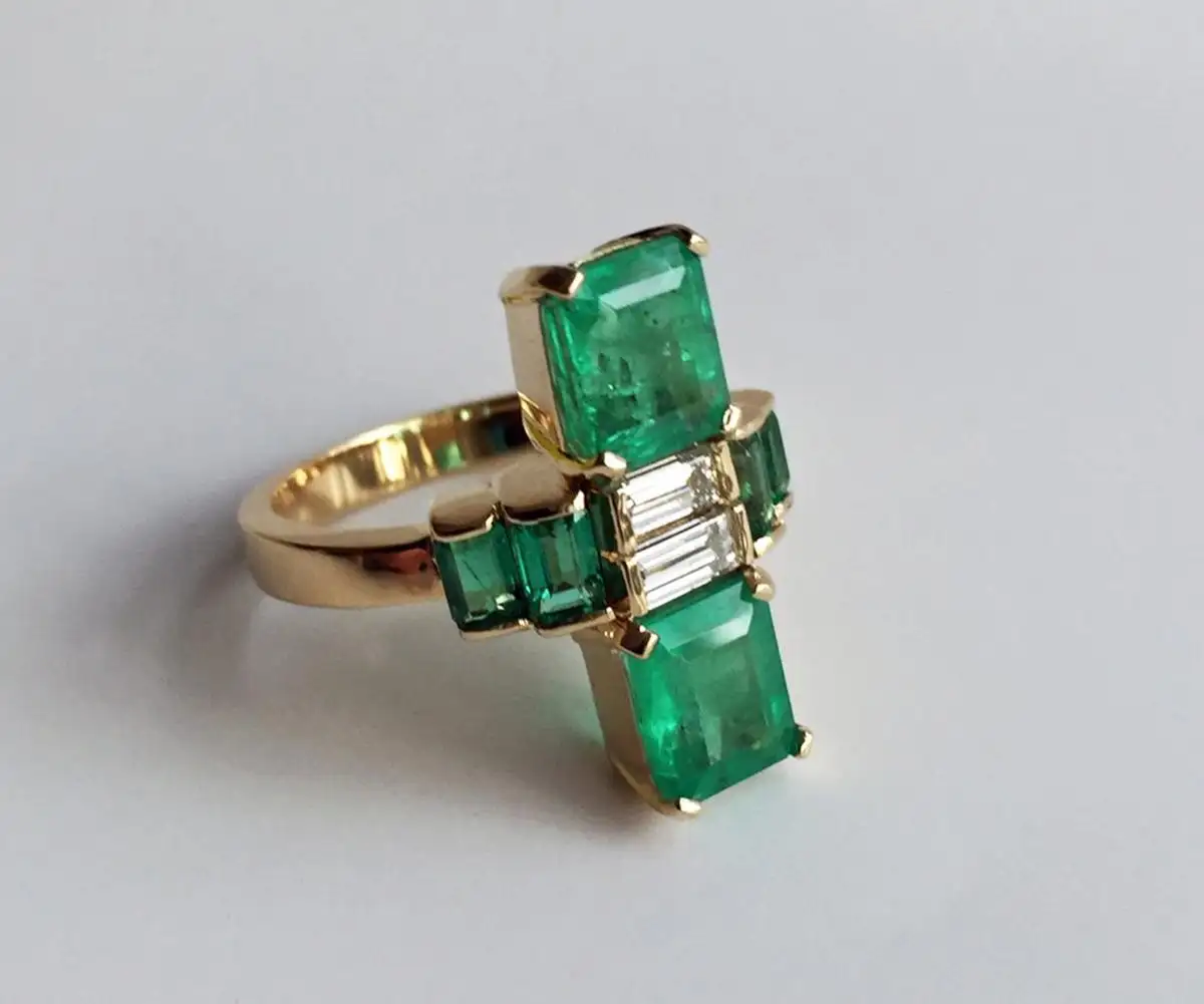 4.24-Carat-Fine-Colombian-Emerald-Diamond-Art-Deco-Style-Ring-18K-4.webp