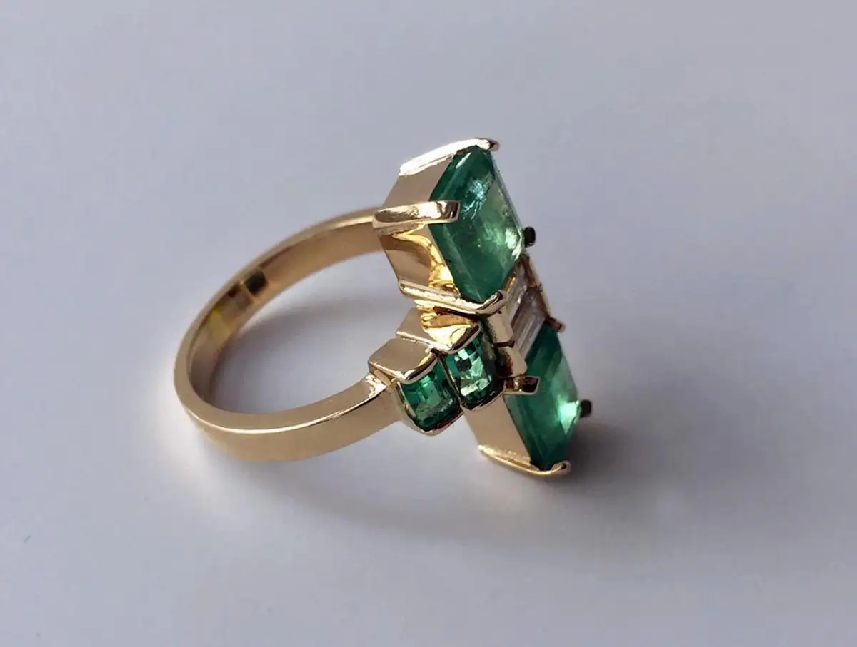 4.24-Carat-Fine-Colombian-Emerald-Diamond-Art-Deco-Style-Ring-18K-5.webp