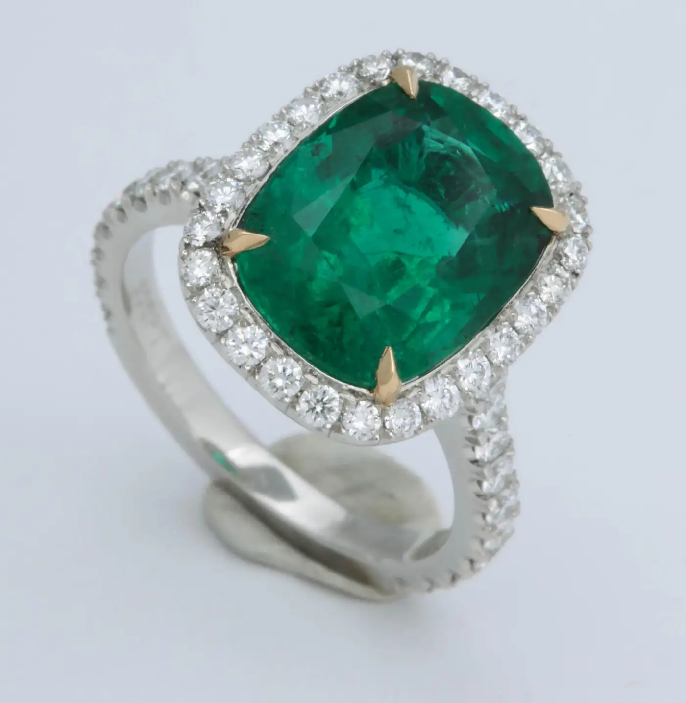 5-Carat-Green-Emerald-Cushion-Cut-Diamond-Halo-Ring-GIA-Certified-No-Oil-2.webp