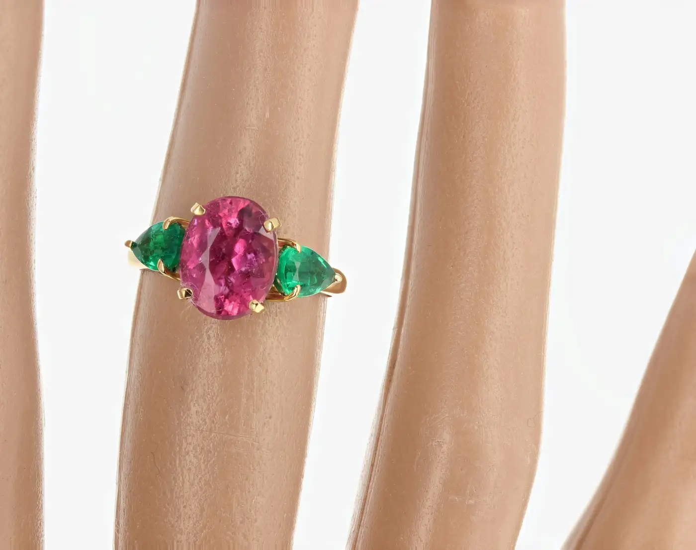 AJD-Elegant-Glittering-2.7-Carat-Tourmaline-Emerald-18-Kt-Yellow-Gold-Ring-6.webp
