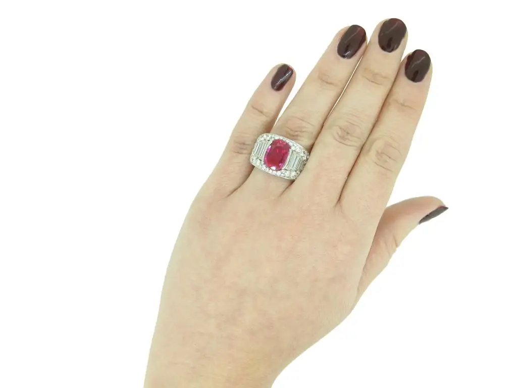 Bulgari-Natural-Unenhanced-Burmese-Ruby-Diamond-Ring-5.webp