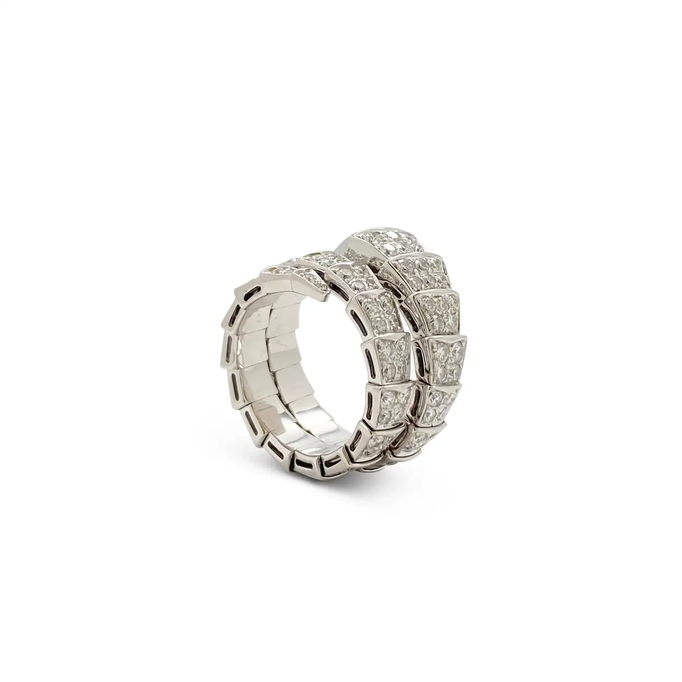 Bvlgari-Serpenti-Viper-White-Gold-Diamond-Ring-3.webp