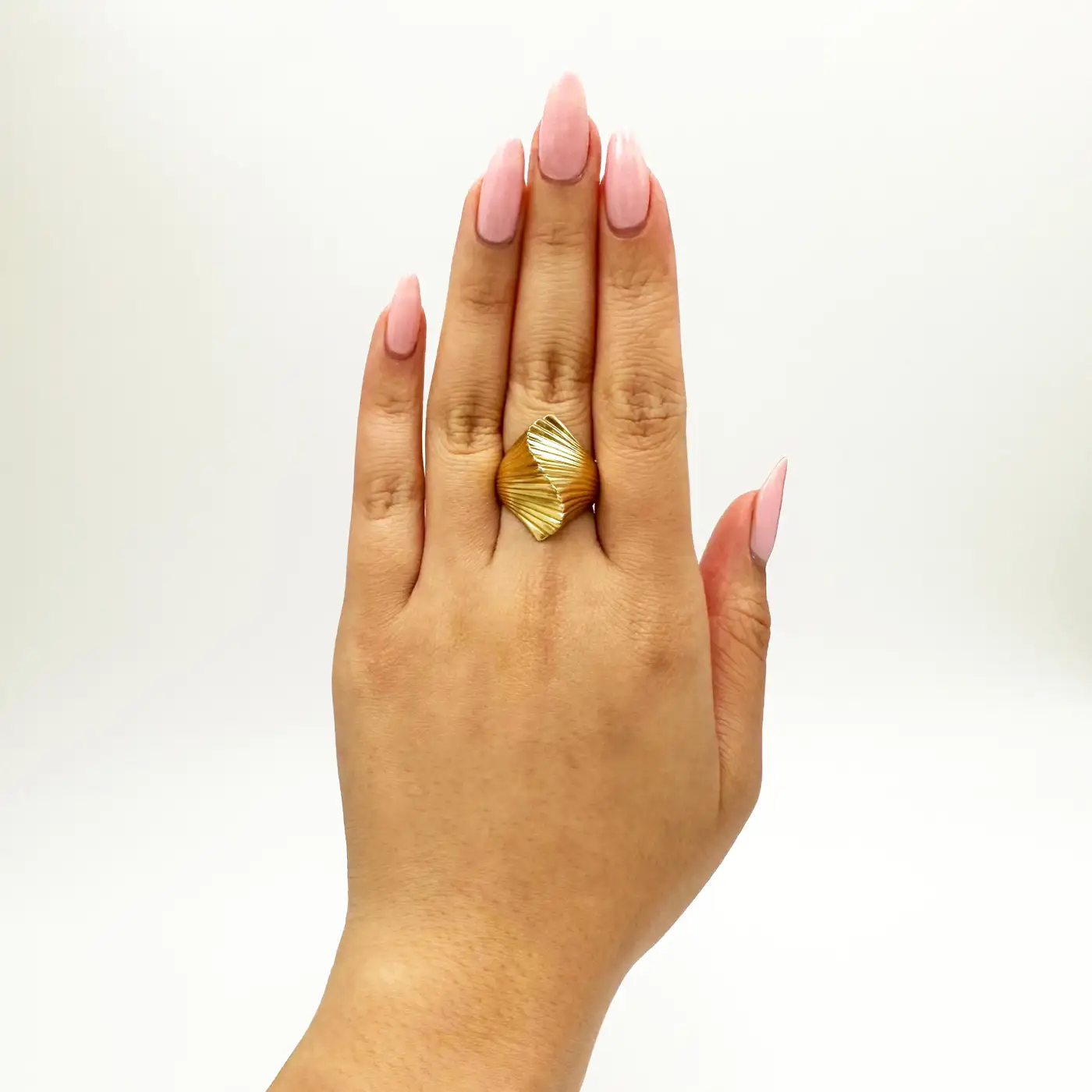 Cartier-18-Karat-Gold-Fluted-Dome-Ring-2.webp