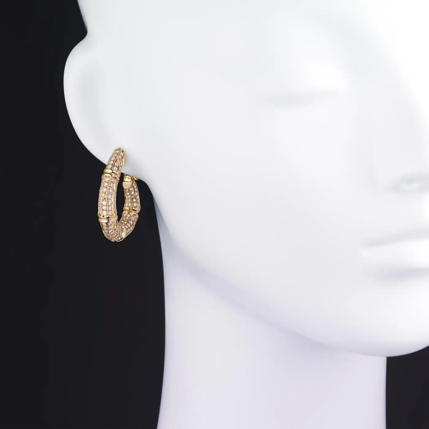 Cartier-26cts-Diamond-Bamboo-Suite-in-18K-Gold-Necklace-and-Earrings-2.webp