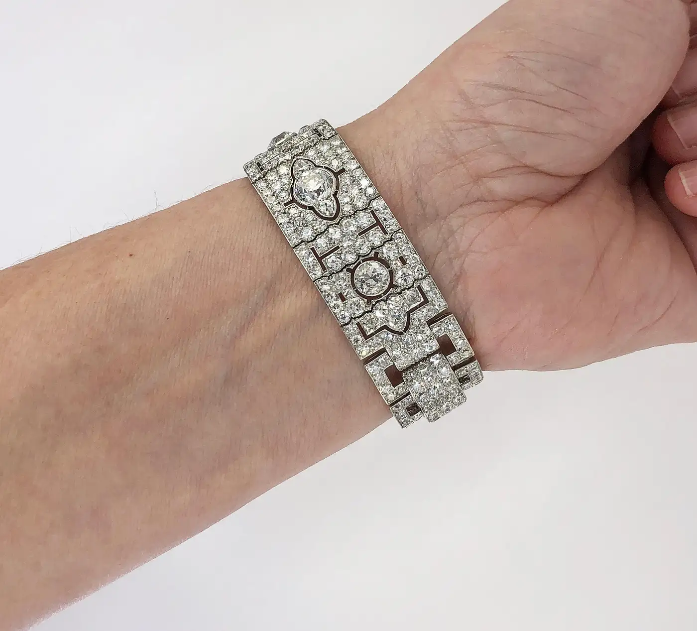 Cartier-Paris-Art-Deco-Diamond-Platinum-Strap-Bracelet-4.webp