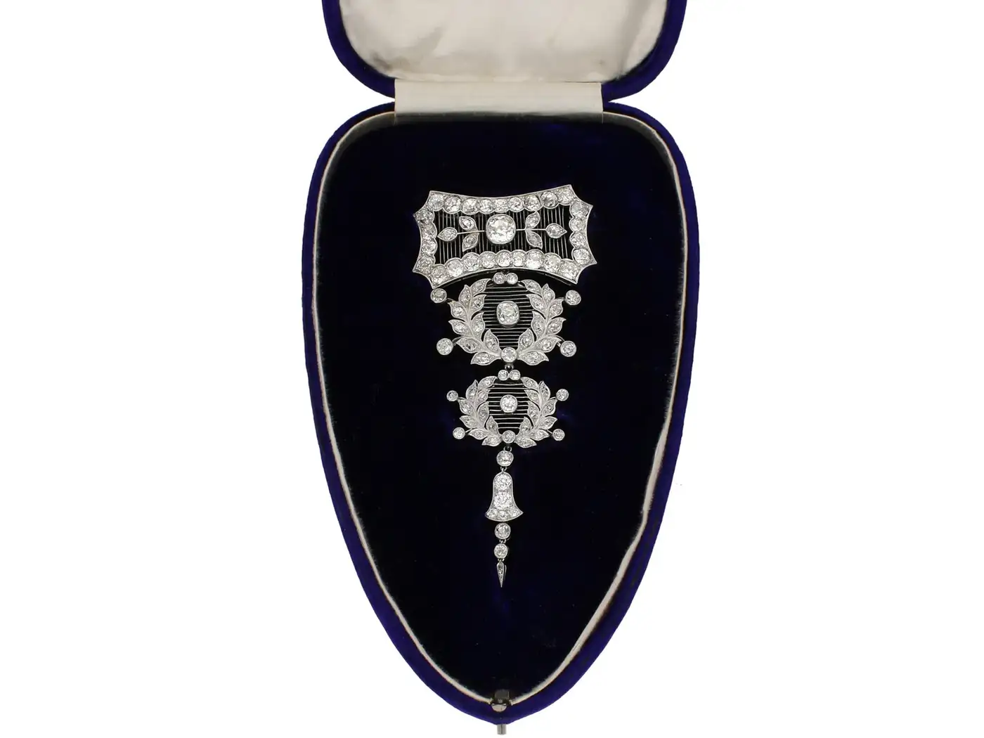 Child-Child-Rare-Magnificent-Diamond-Platinum-Pendant-Brooch-circa-1900-3.webp
