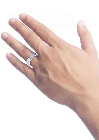 Classic-Diamond-Mens-Wedding-Band40.webp