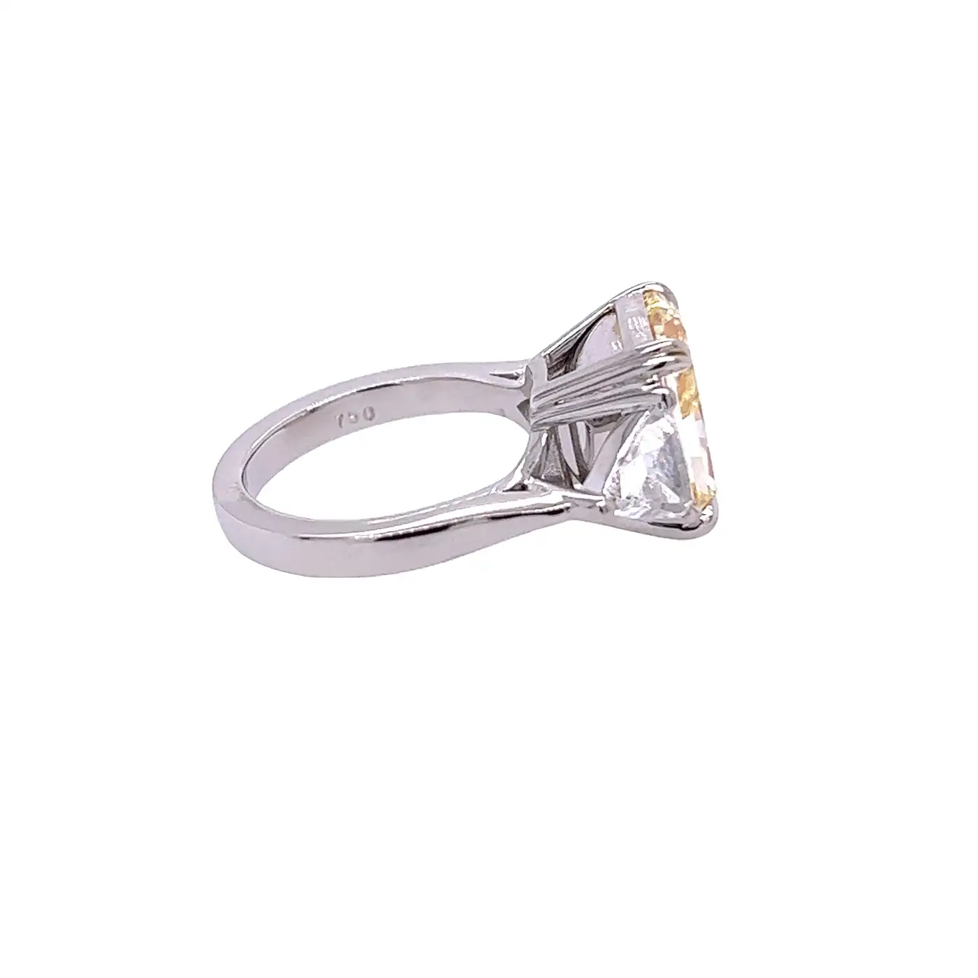 David-Rosenberg-5.68-ct-Fancy-Light-Yellow-Radiant-GIA-Diamond-Engagement-Ring-3.webp