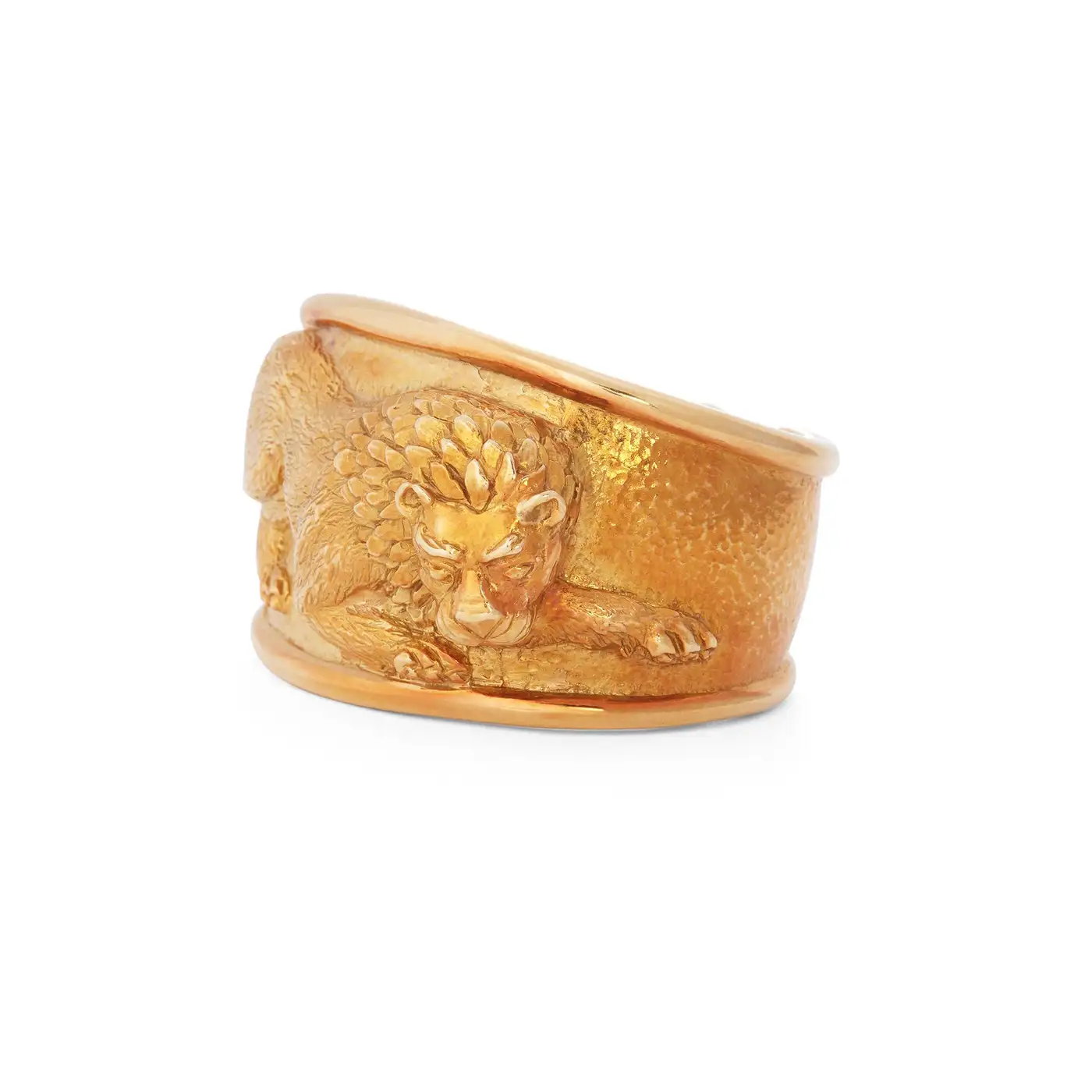 David-Webb-Repousse-Lion-Cuff-For-Sale-4.webp