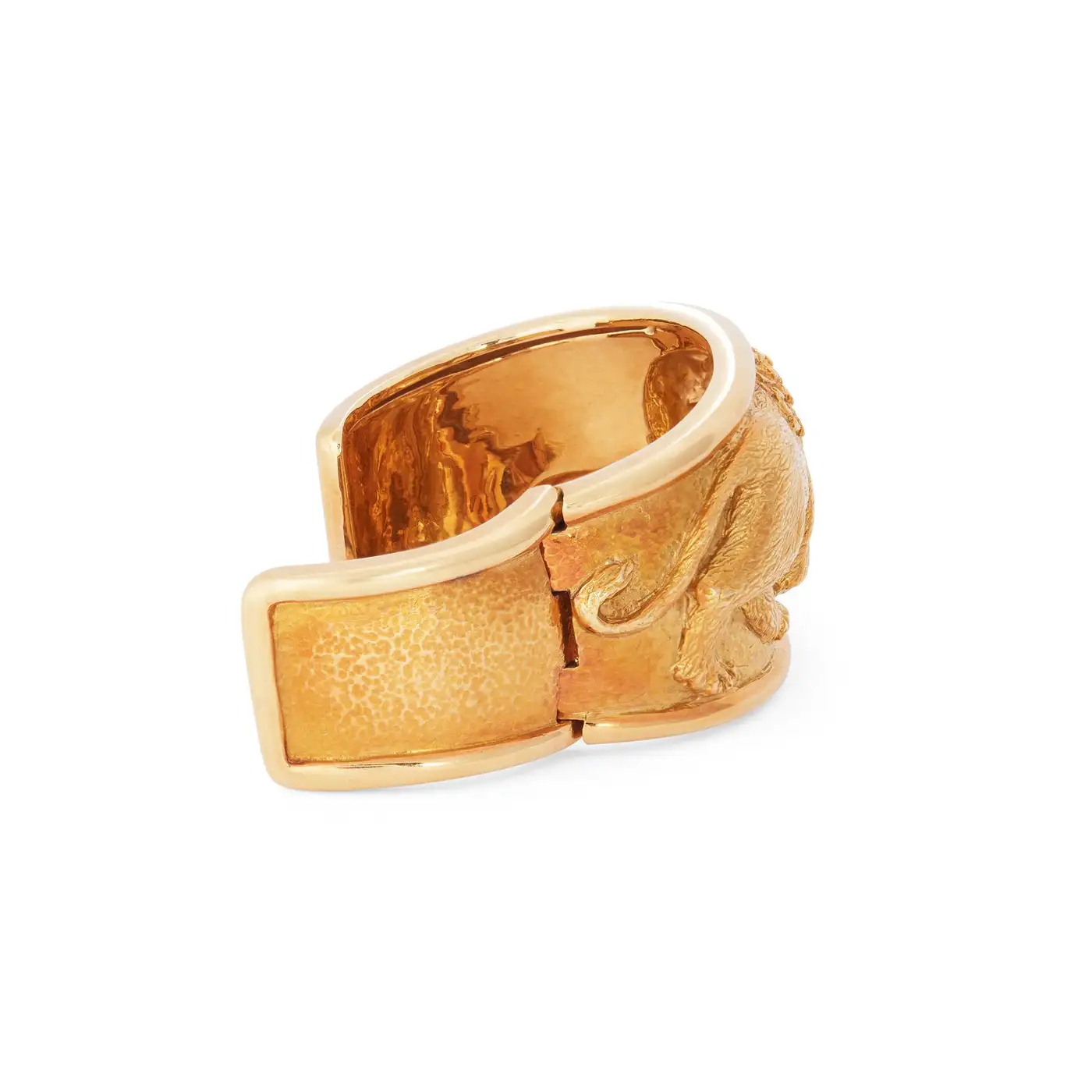 David-Webb-Repousse-Lion-Cuff-For-Sale-6.webp