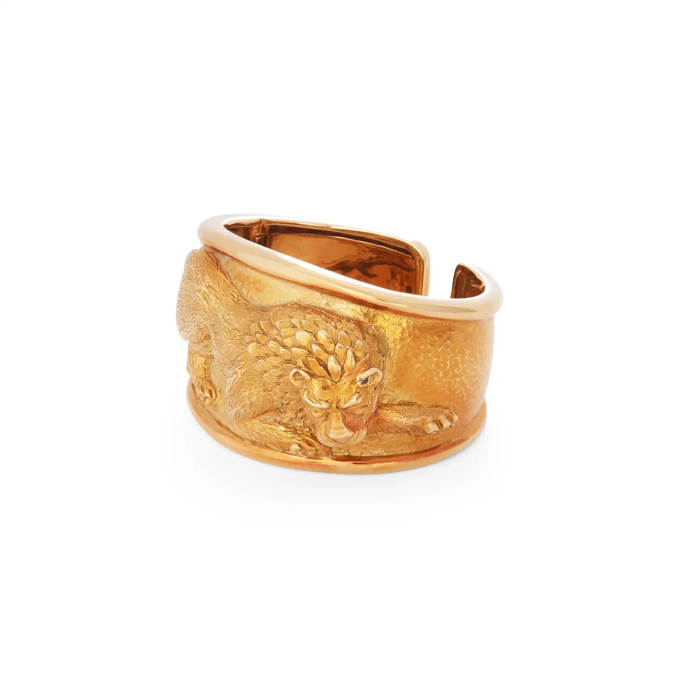 David-Webb-Repousse-Lion-Cuff-For-Sale-7.webp