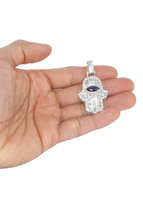 Diamond-14K-White-Gold-Hamsa-Diamond-Necklace-5.webp