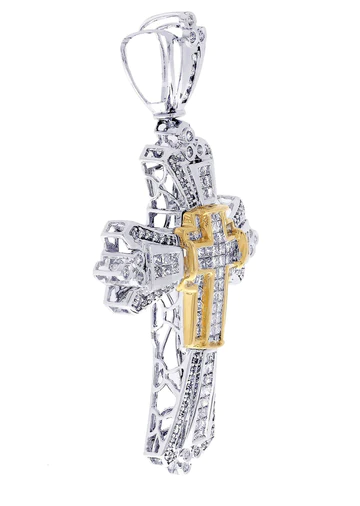 Diamond-Cross-Pendant22-3.webp