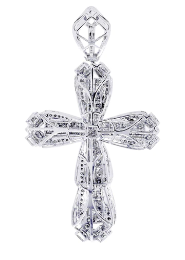 Diamond-Cross-Pendant23-4.webp