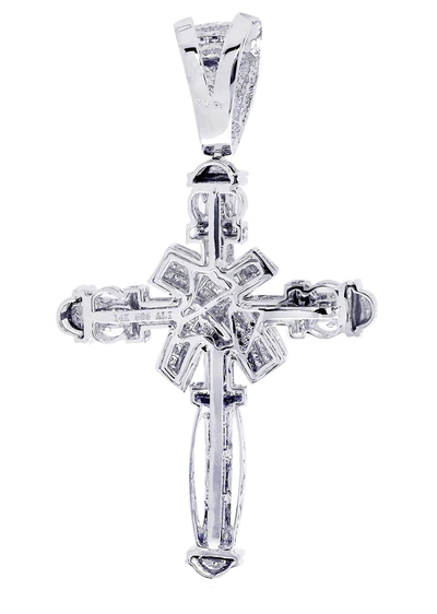 Diamond-Cross-Pendant31-1.webp