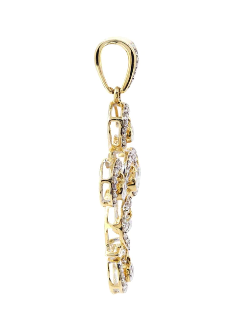Diamond-Cross-Pendant_3-12.webp