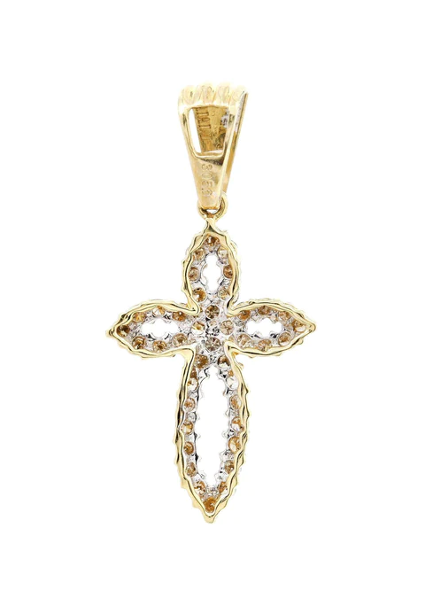 Diamond-Cross-Pendant_3-14.webp
