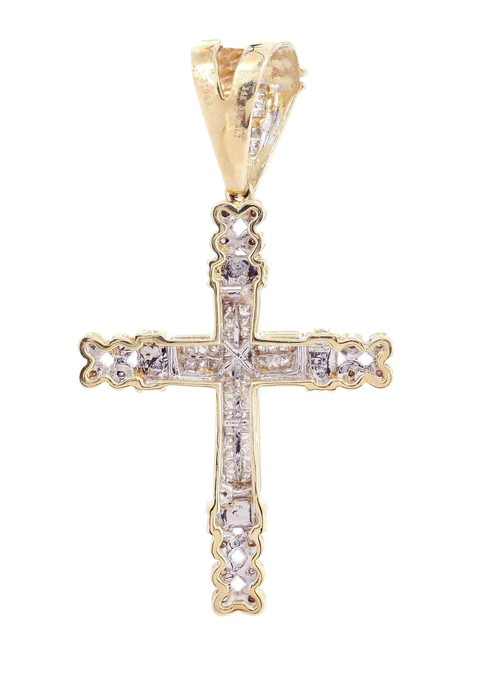 Diamond-Cross-Pendant_3-17.webp
