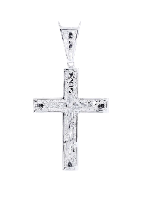 Diamond-Cross-Pendant_3-6.webp