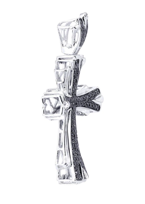 Diamond-Cross-Pendant_4-14.webp
