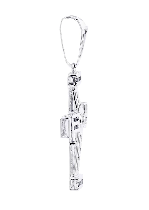 Diamond-Cross-Pendant_8.webp