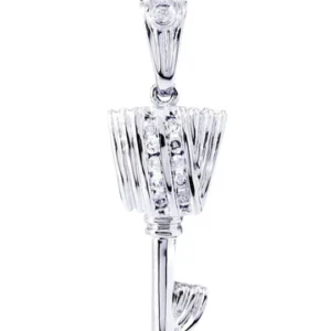 Diamond Key Pendant | 0.15 Carats | 2.74 Grams